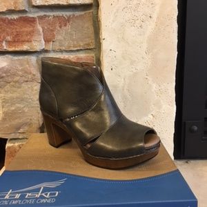 COPY - Dansko Delphina Metallic Aged Bronze